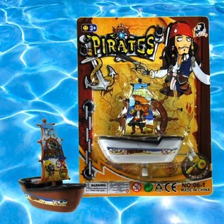 SMALL PIRATE BOAT WIND-UP TOY (12 pcs.)